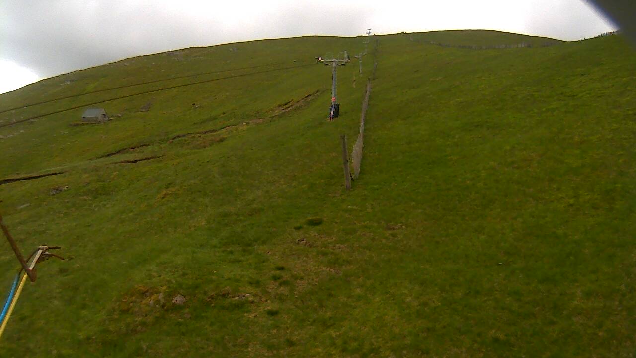 Image from 2022/06/12 for Tow Hut