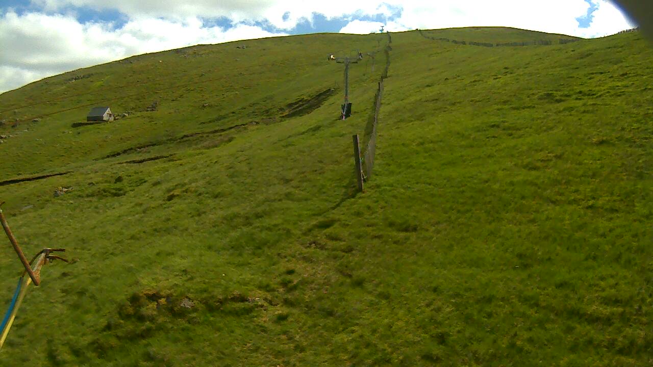 Image from 2022/06/14 for Tow Hut