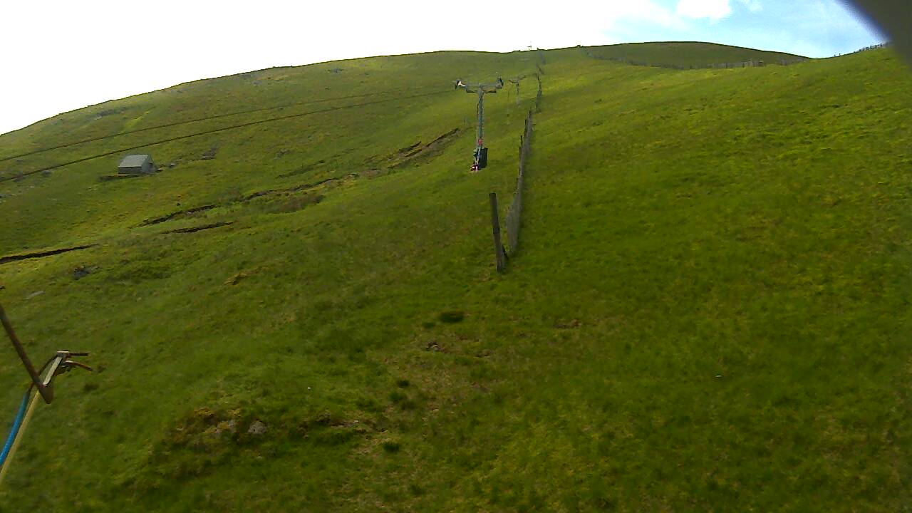 Image from 2022/06/15 for Tow Hut