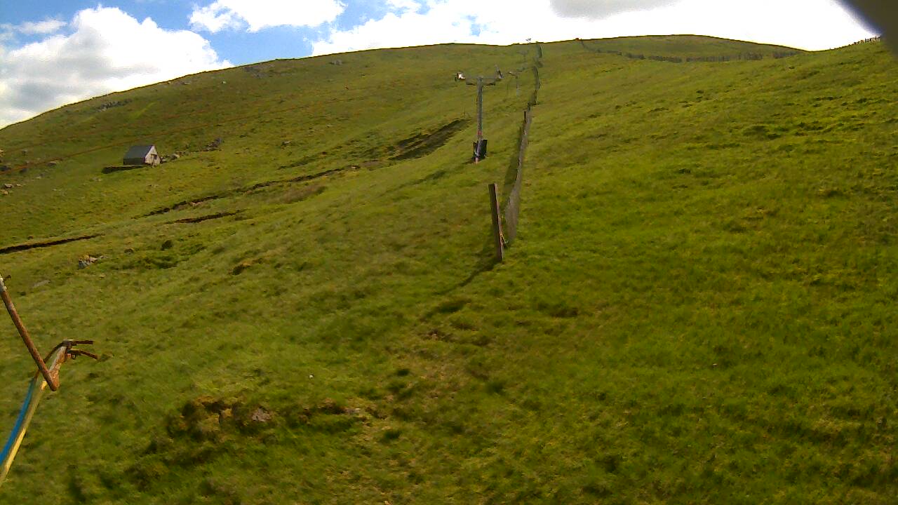 Image from 2022/06/15 for Tow Hut