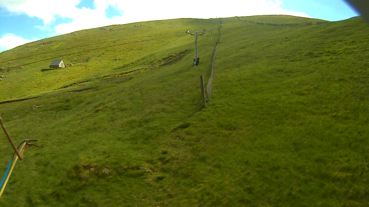 Image from 2022/06/19 for Tow Hut