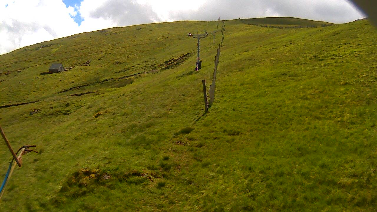 Image from 2022/06/25 for Tow Hut